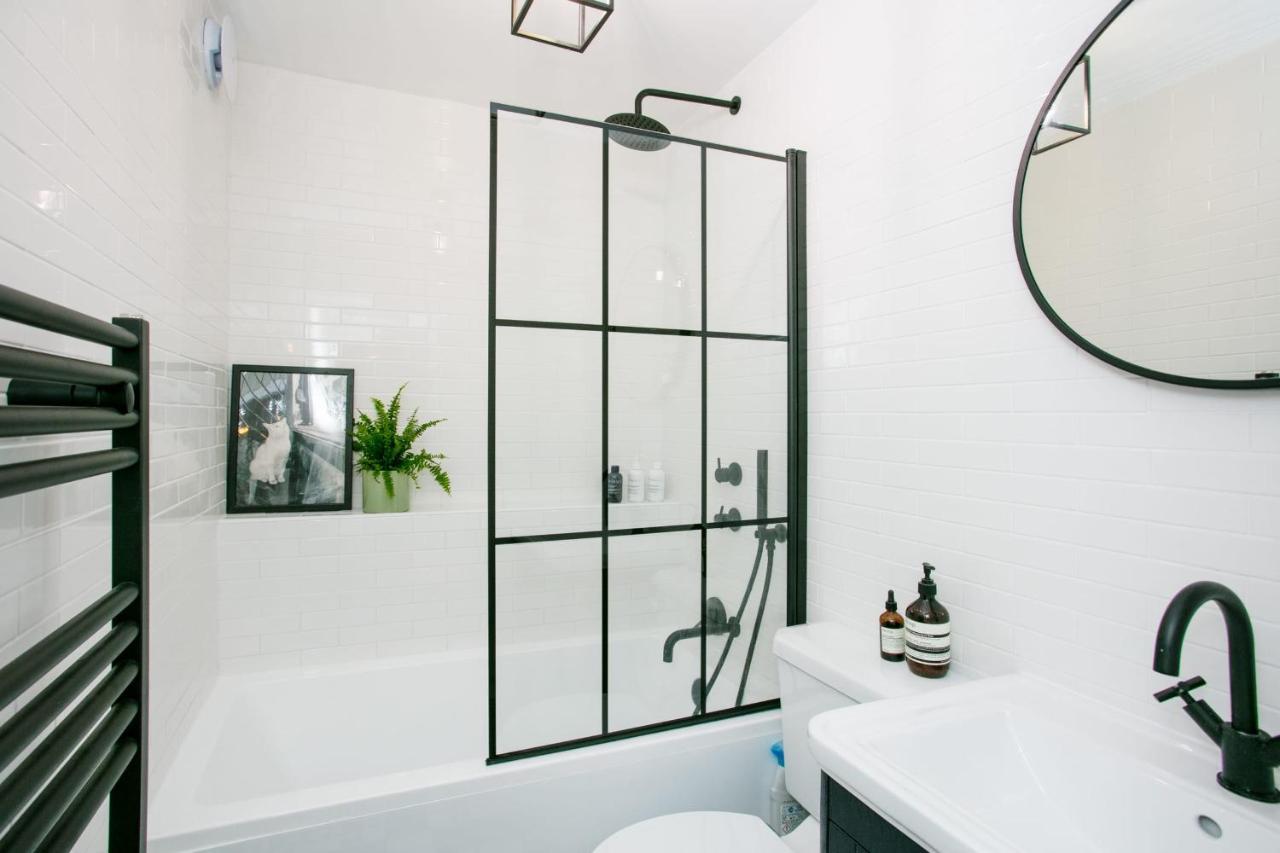 Modern Garden Apartment Camden London Bagian luar foto
