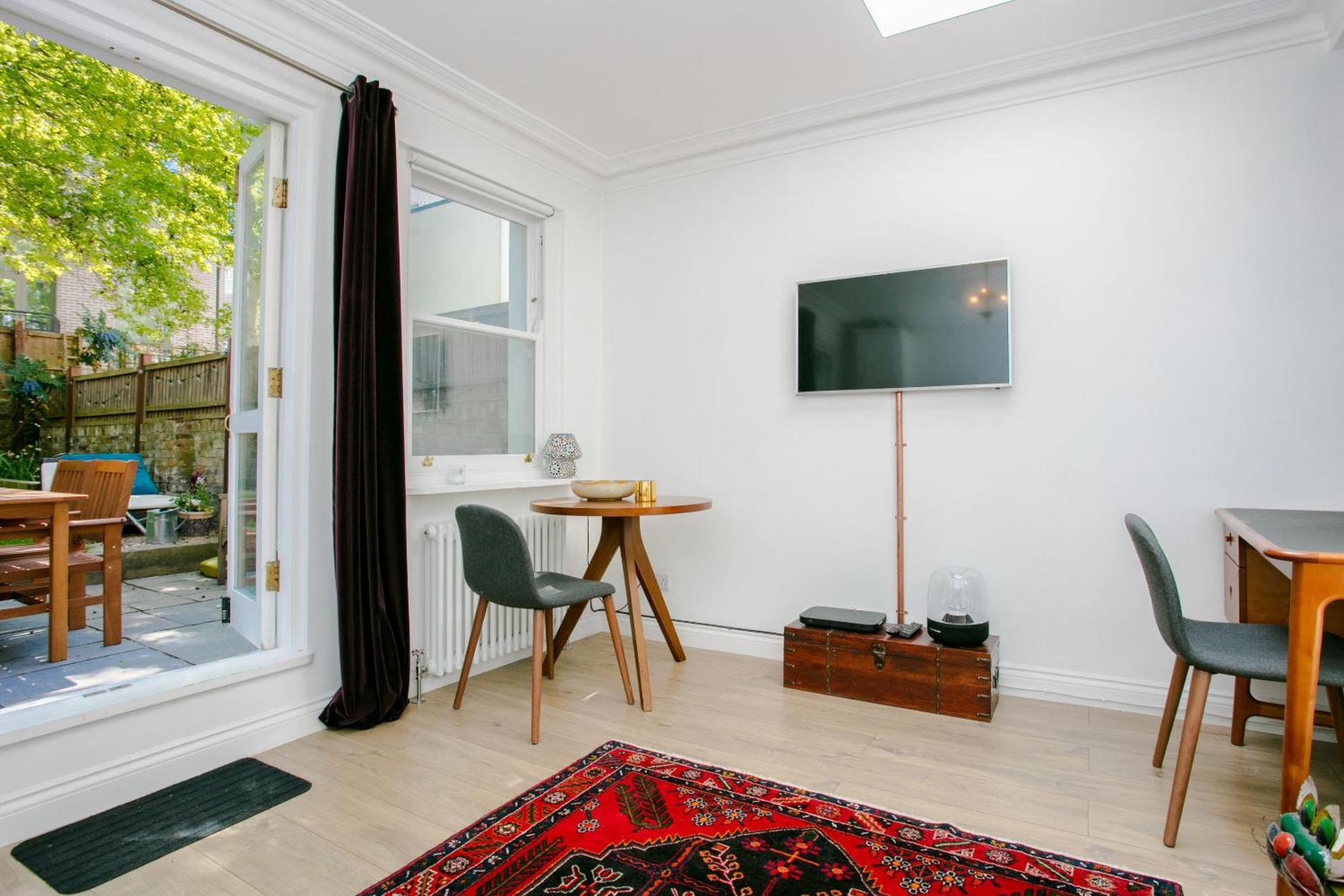 Modern Garden Apartment Camden London Bagian luar foto