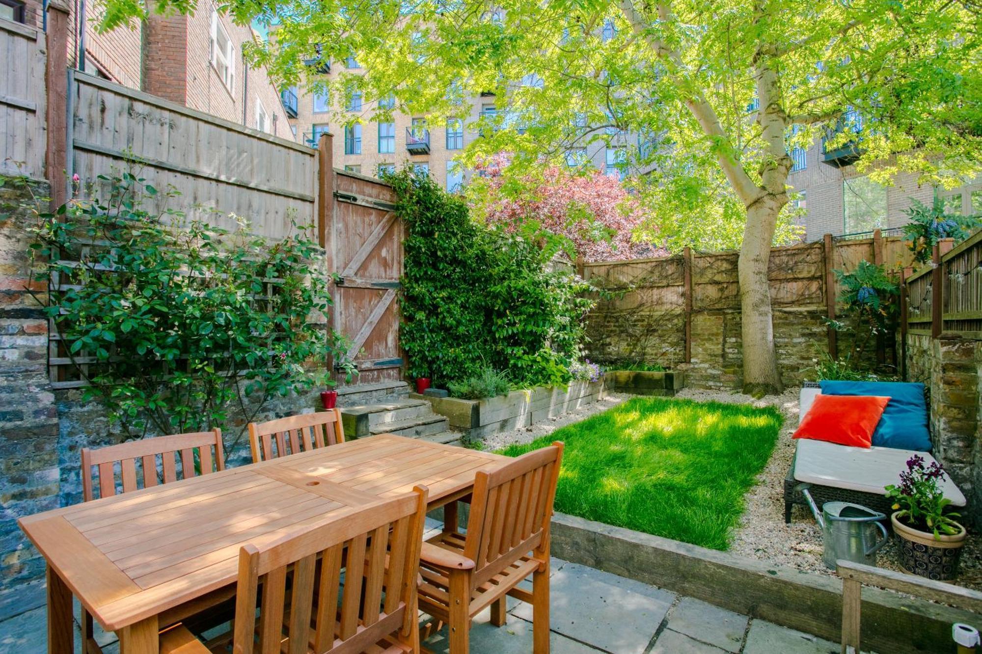 Modern Garden Apartment Camden London Bagian luar foto